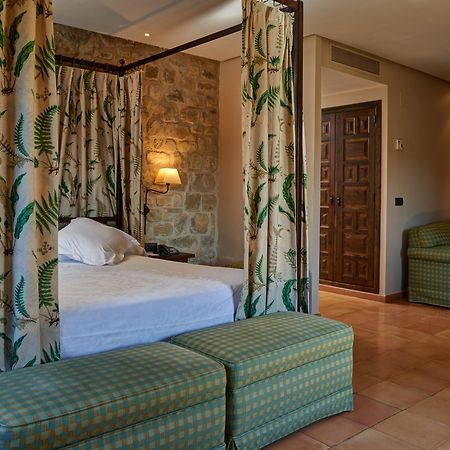Parador De Sos Del Rey Catolico Luaran gambar