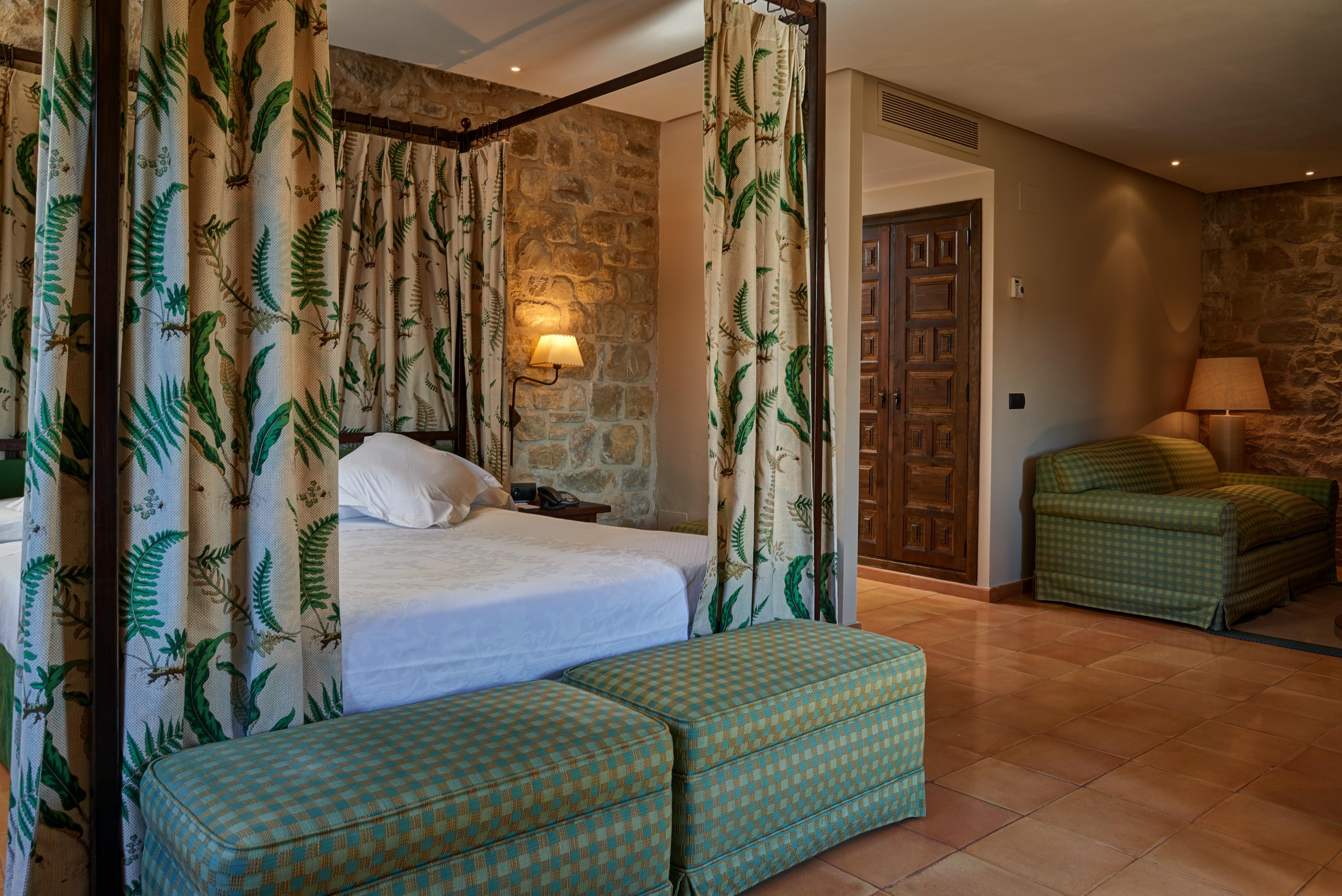 Parador De Sos Del Rey Catolico Luaran gambar
