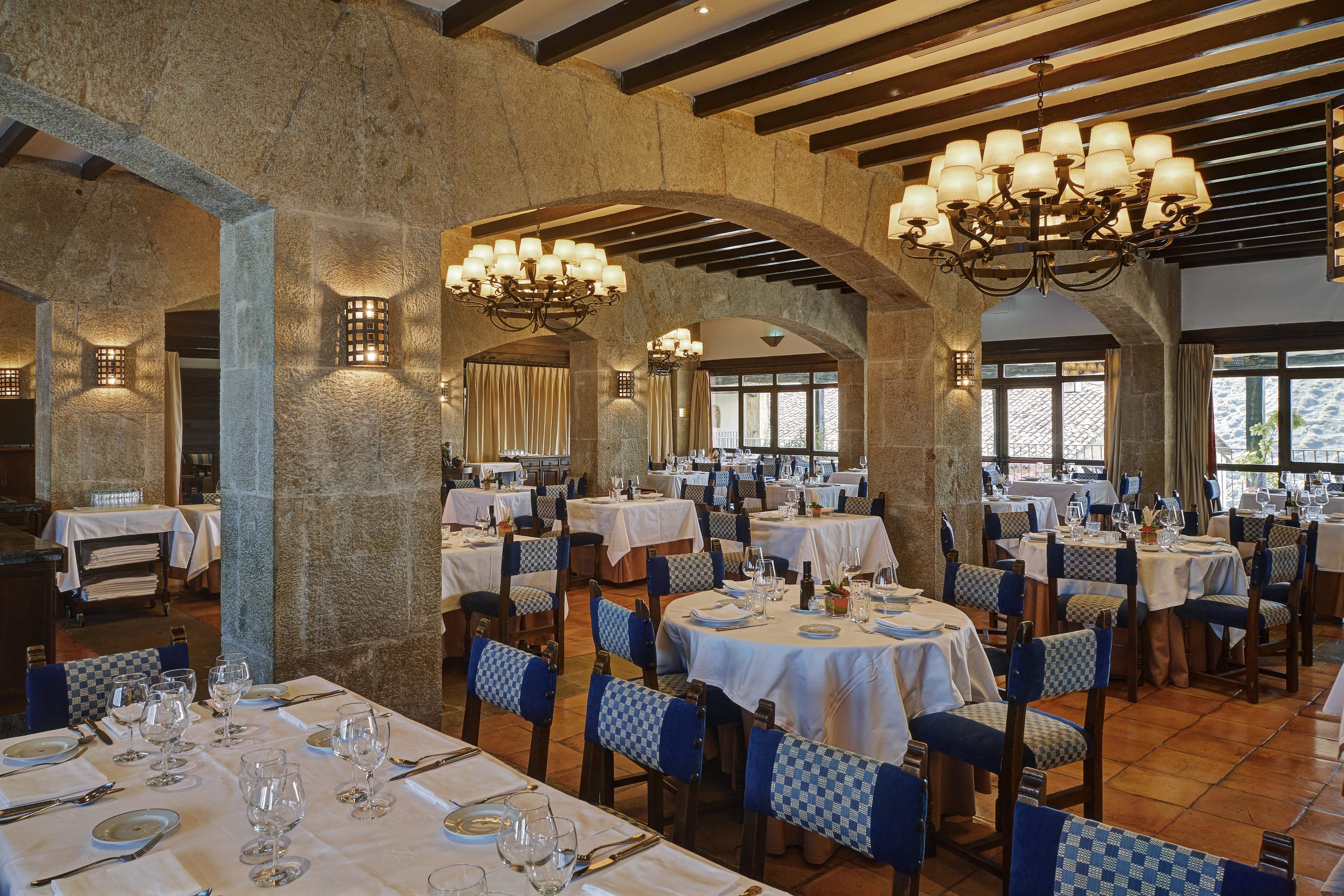 Parador De Sos Del Rey Catolico Luaran gambar