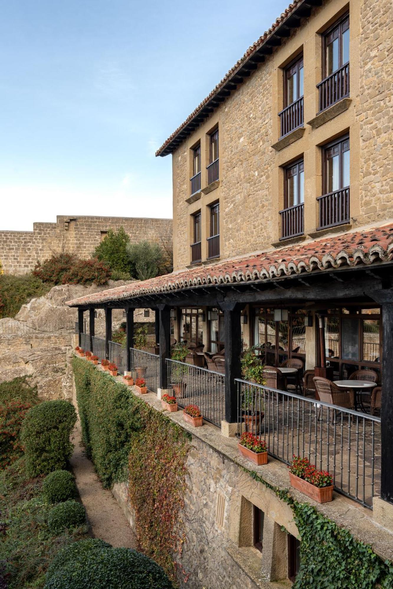 Parador De Sos Del Rey Catolico Luaran gambar