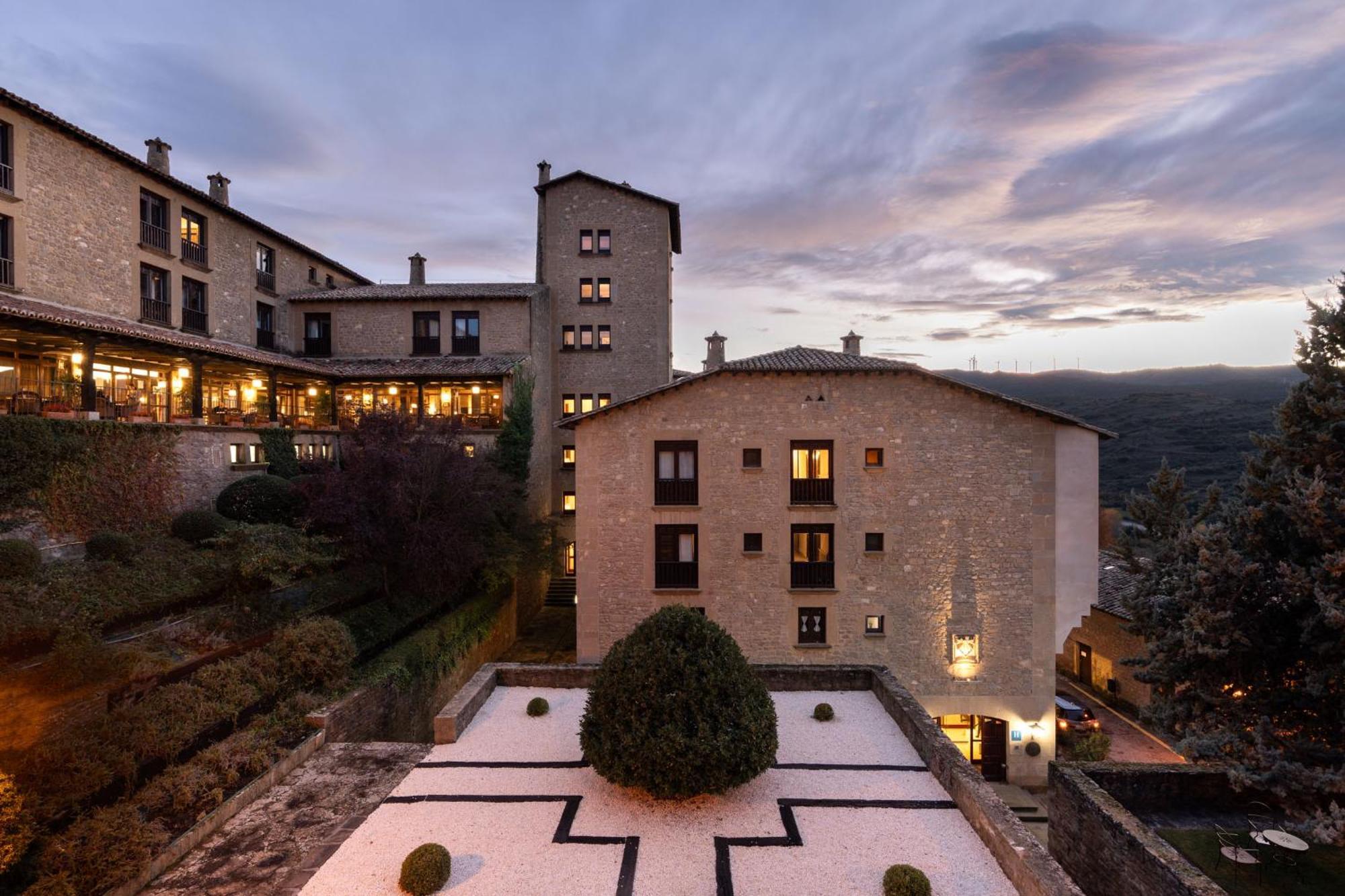 Parador De Sos Del Rey Catolico Luaran gambar