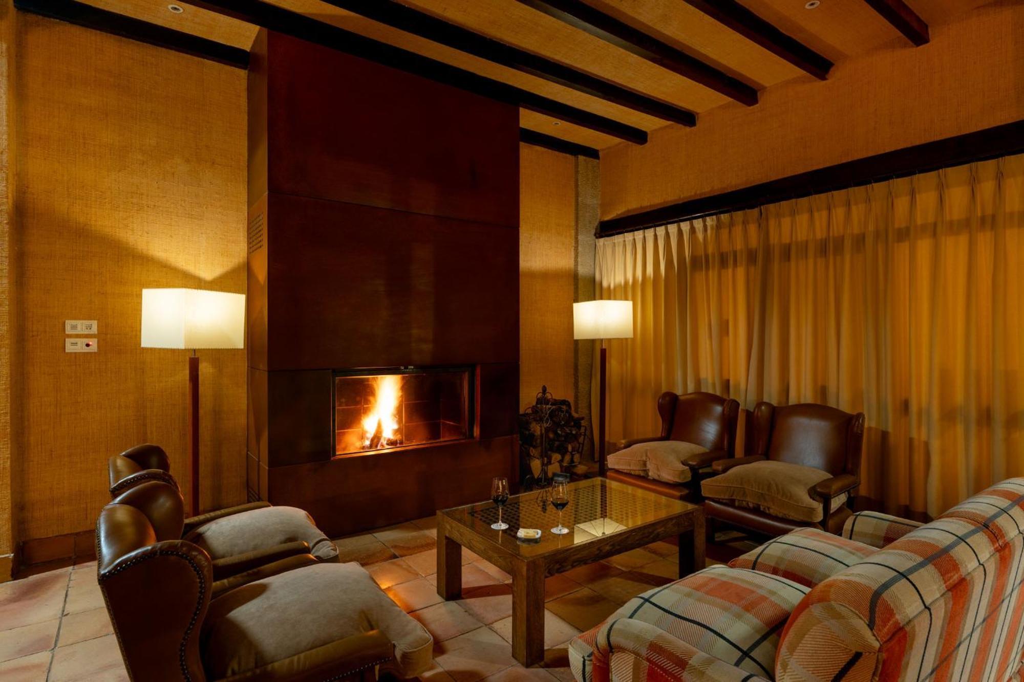 Parador De Sos Del Rey Catolico Luaran gambar