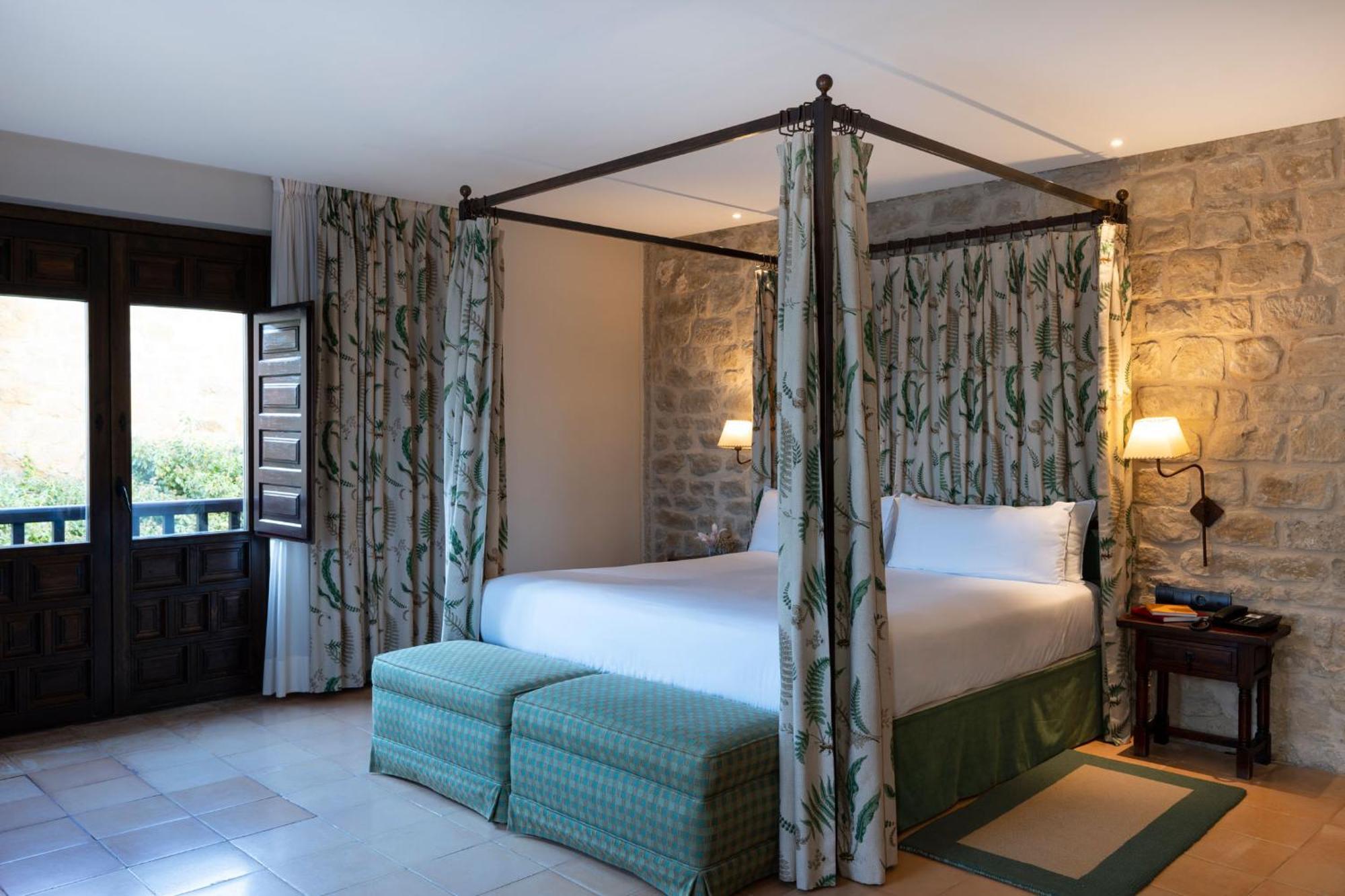 Parador De Sos Del Rey Catolico Luaran gambar