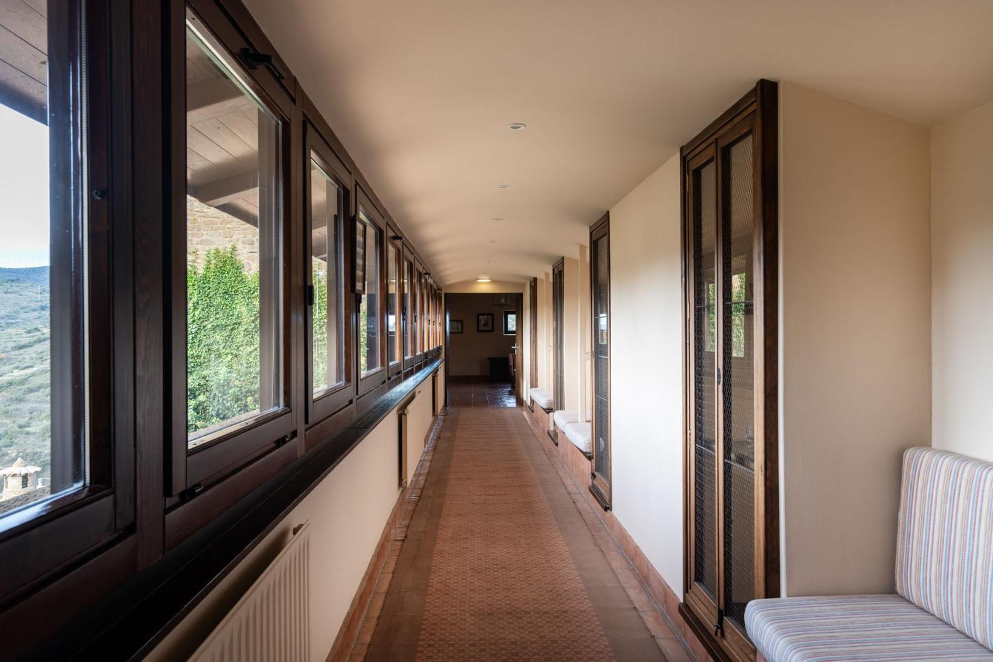 Parador De Sos Del Rey Catolico Luaran gambar