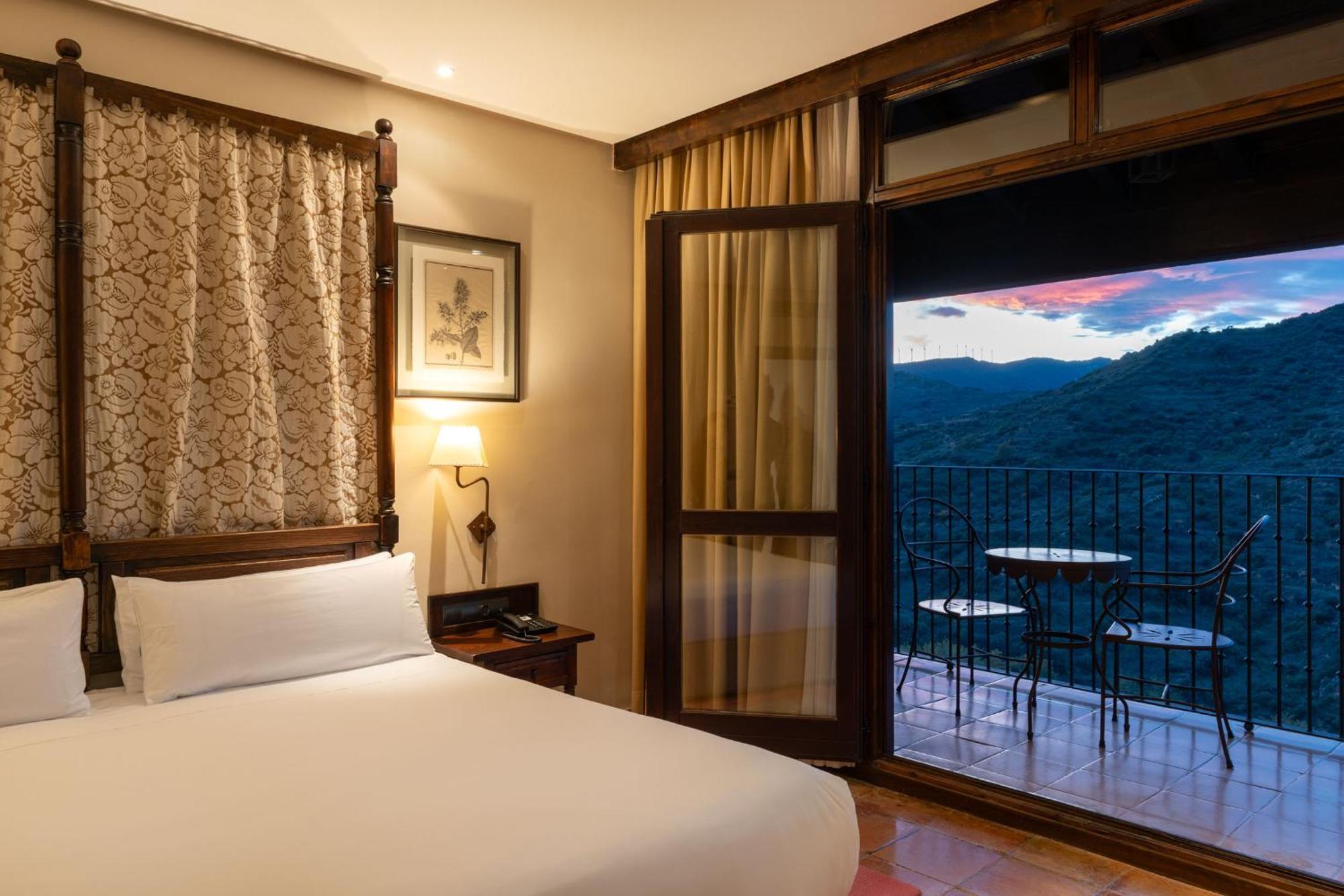 Parador De Sos Del Rey Catolico Luaran gambar
