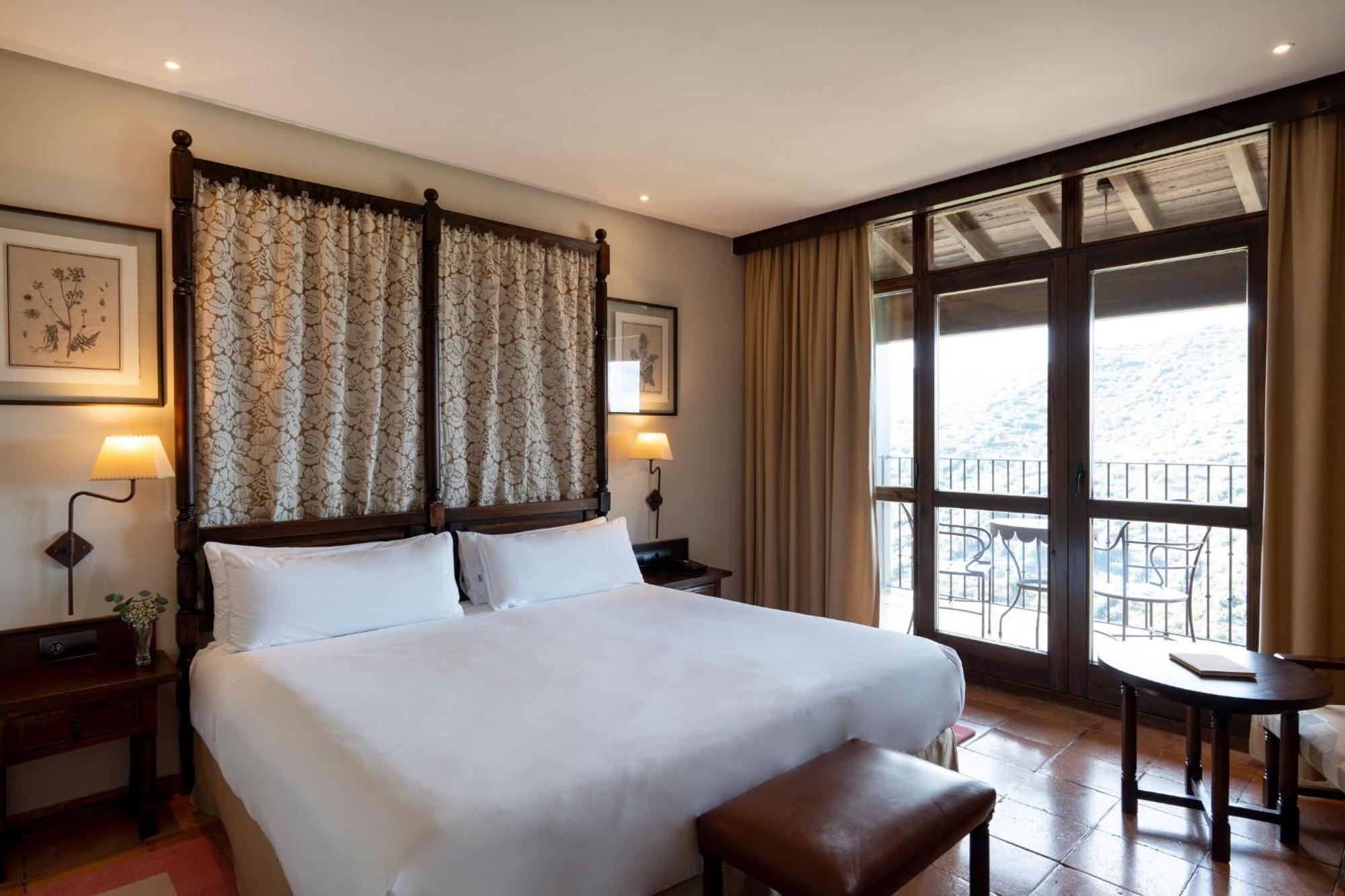 Parador De Sos Del Rey Catolico Luaran gambar